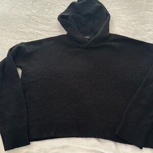 Theory cashmere cropped hoodie. Size small. Black